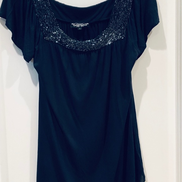 Magazine Clothing Company Tops - Magazine Clothing Co Beaded Top  Size L EUC